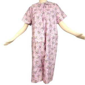 Vintage 1960's Housecoat Robe Pink Floral Short Sleeve Dress Jacket LAce Pinup